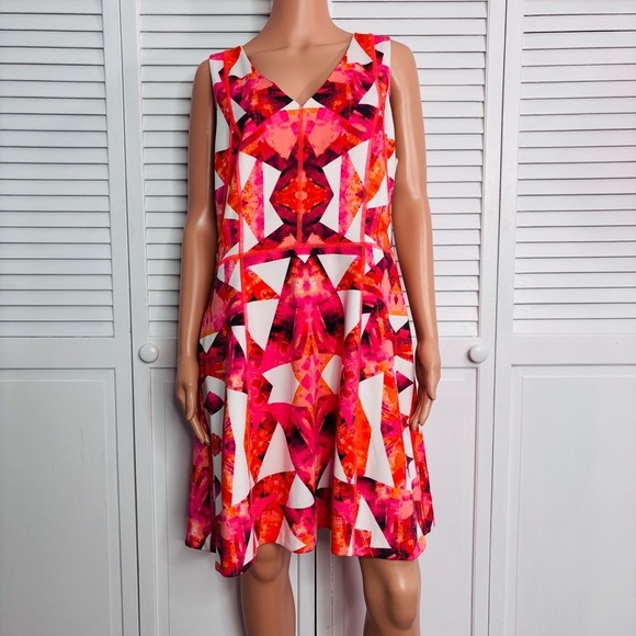 VINCE CAMUTO Vibrant Abstract Print V-Neck Cocktail Dress Size 14 - Picture 1 of 9